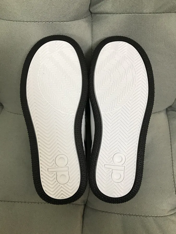 Alo Yoga White and Black Sneaker