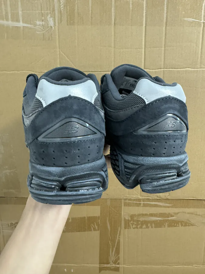 NB2002 R Series New Smog Black Color