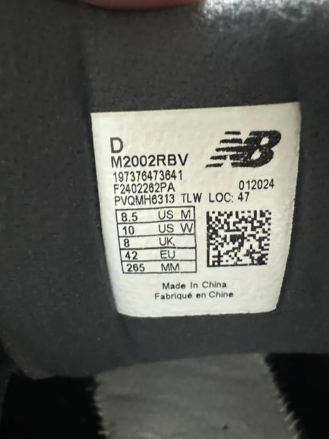 NB2002 R Series New Smog Black Color