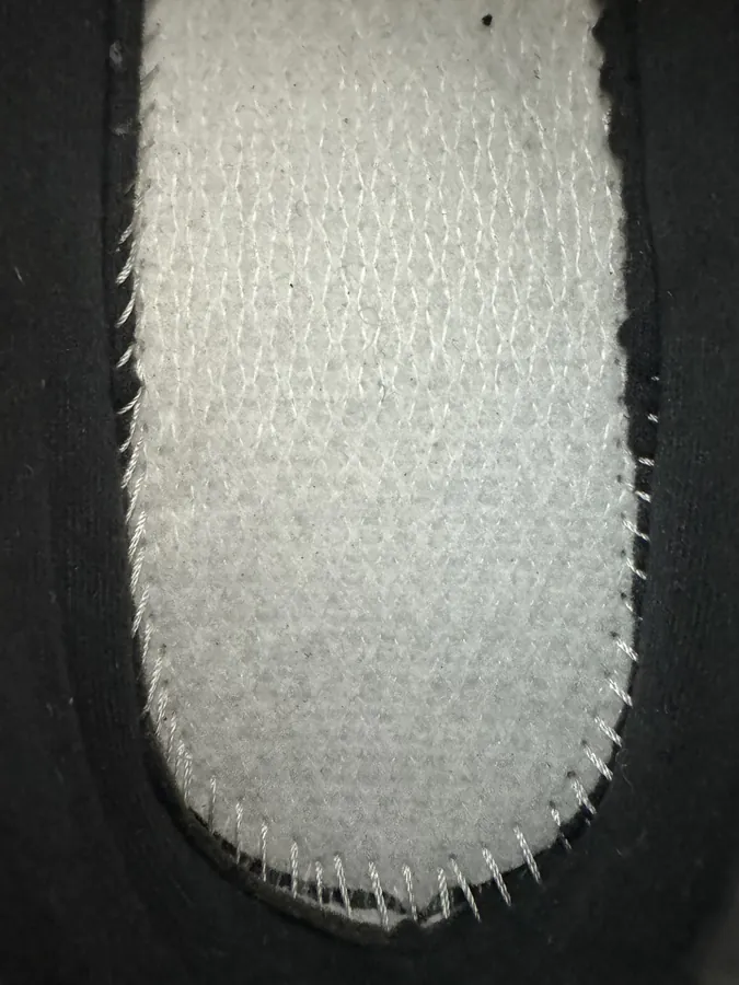 NB2002 R Series New Smog Black Color