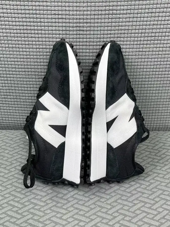 NB327 Bucket Bag Premium Leather Classic Color