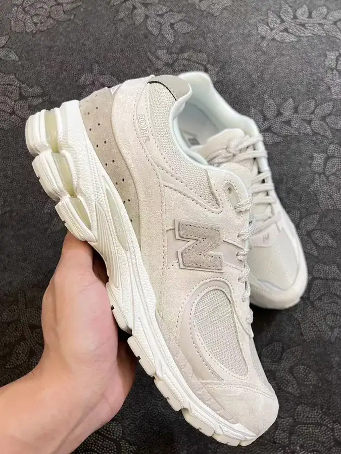 NB 2002R Running Shoes in Pink Beige