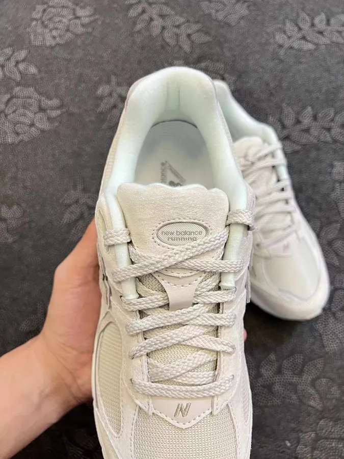 NB 2002R Running Shoes in Pink Beige