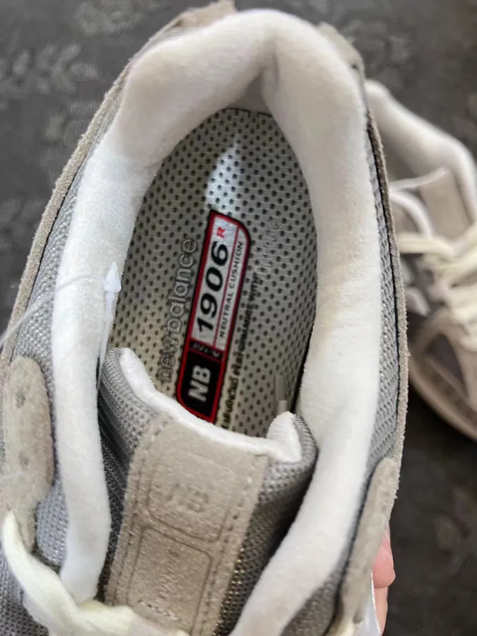 NB1906R Dad Shoes in Light Brown