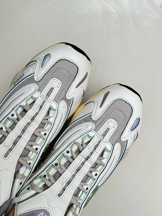 NB1000 White Blue Bucket Bag