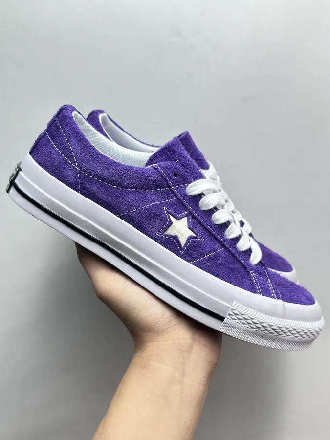 Converse One Star in Lavender