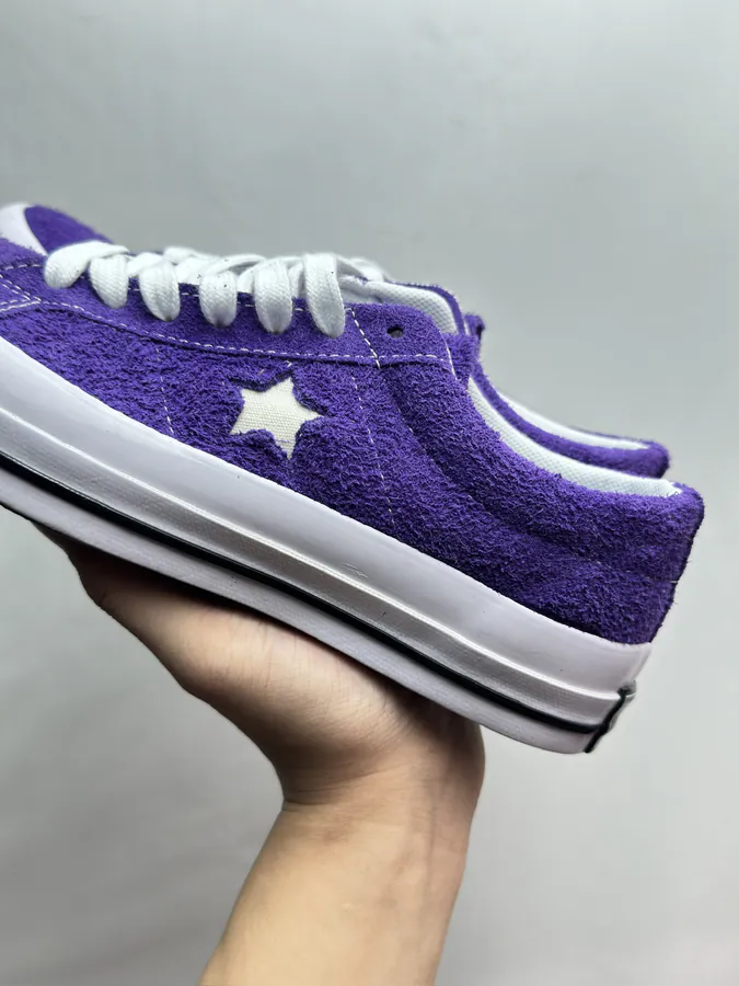 Converse One Star in Lavender