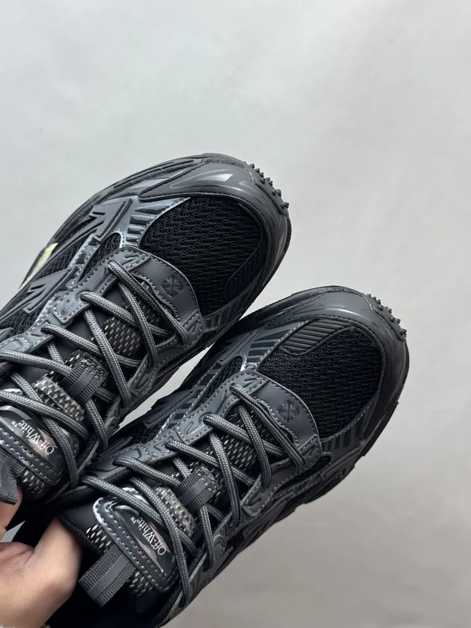 OFF WHITE Be Right Back Black Sneaker