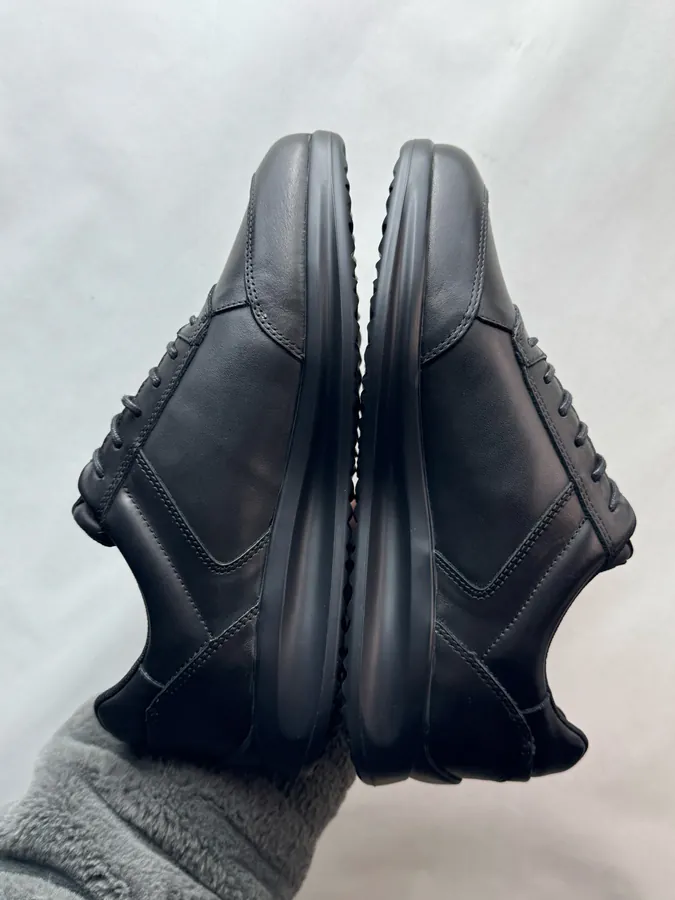Ecco Yashis Series Black