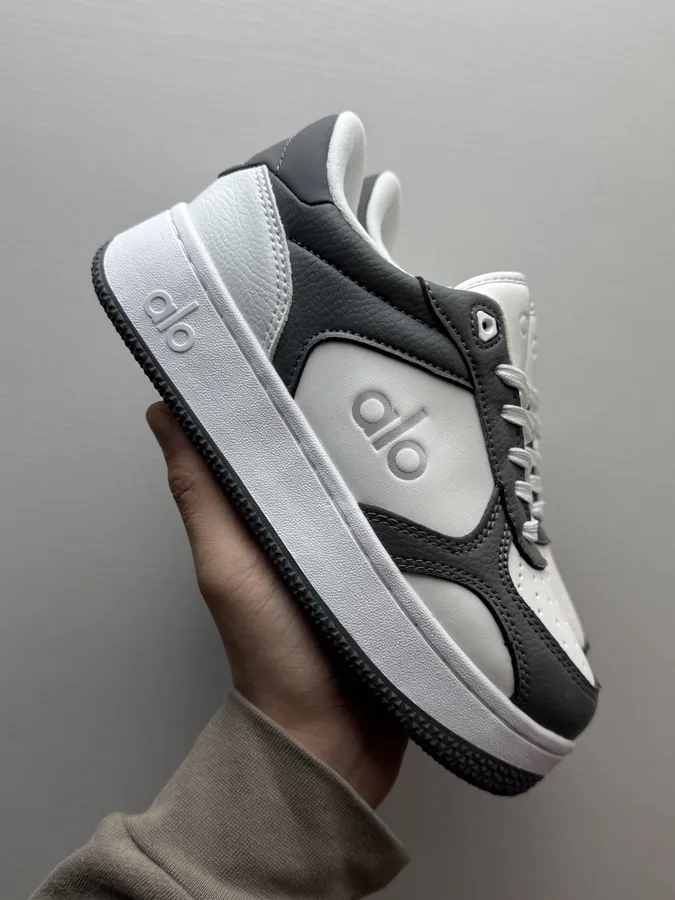 Alo Yoga Alo x 01 Classic White and Grey