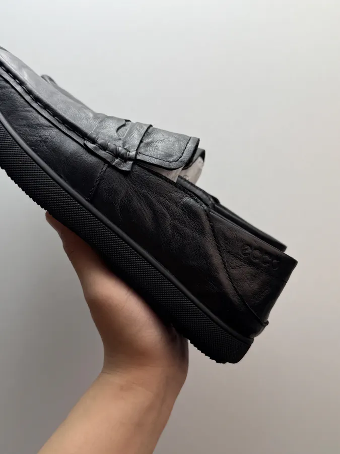 Ecco Black Luxury Sneaker