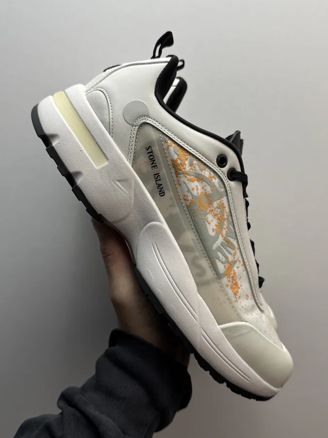 STONE ISLAND White