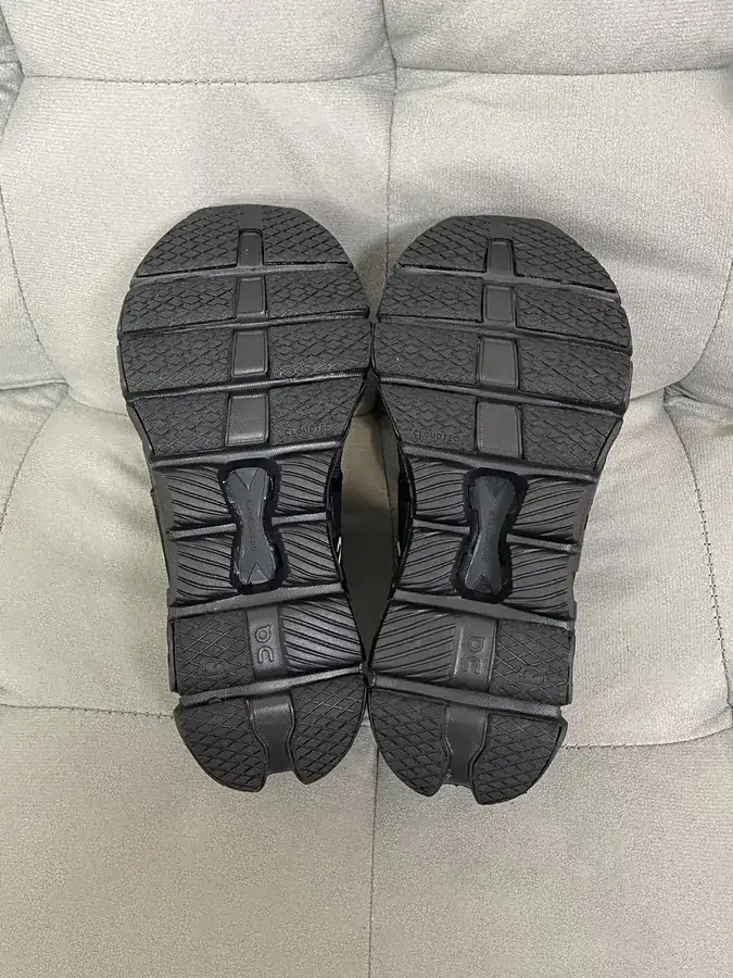 On Cloud X4 Men's Running Shoes