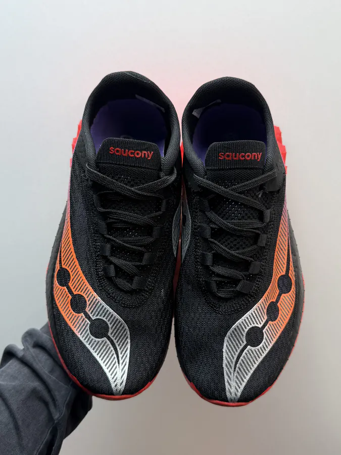 Saucony Endorphin Pro 4 Black Red