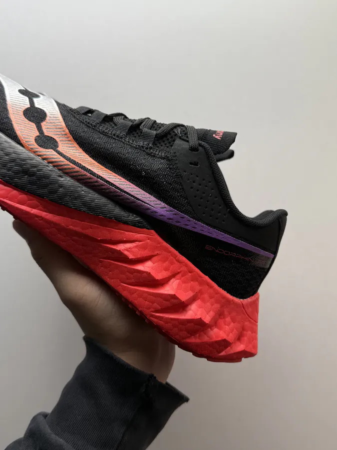 Saucony Endorphin Pro 4 Black Red