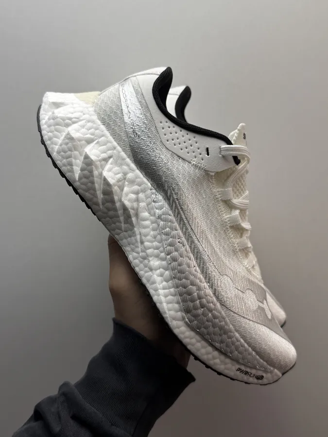 Saucony Endorphin Pro 4 Silver