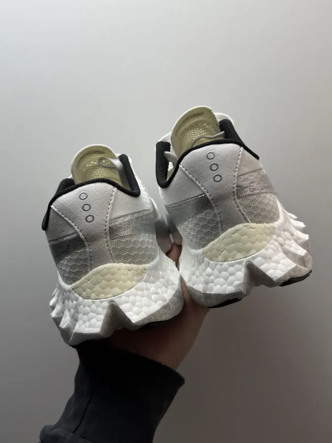 Saucony Endorphin Pro 4 Silver