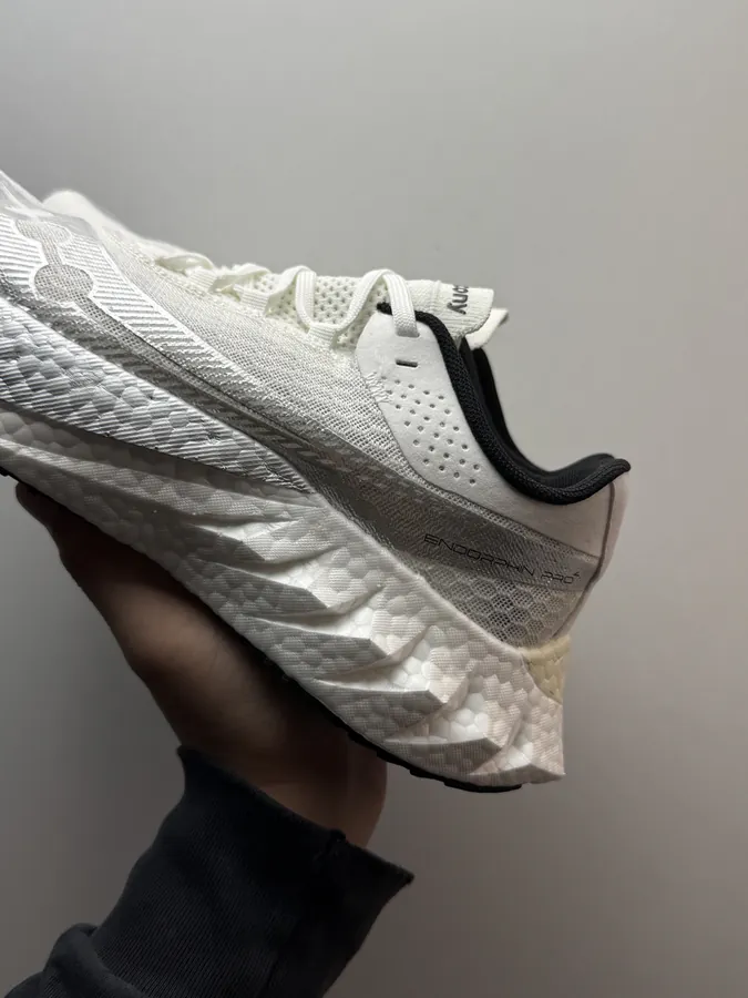 Saucony Endorphin Pro 4 Silver