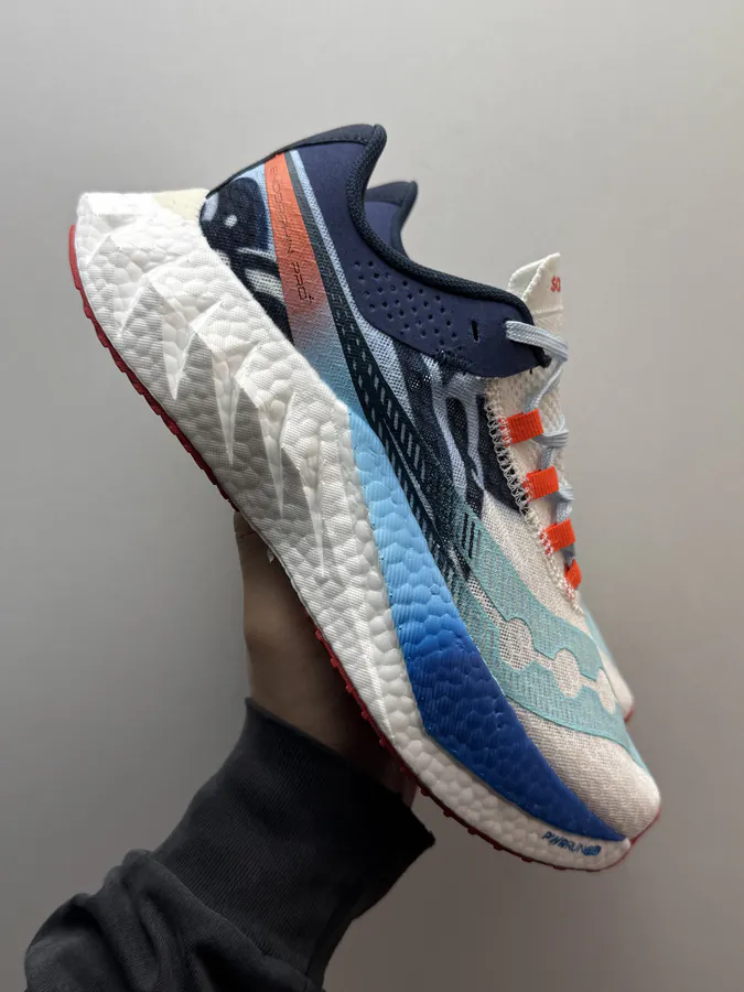 Saucony Endorphin Pro 4 Lightweight Running Shoes