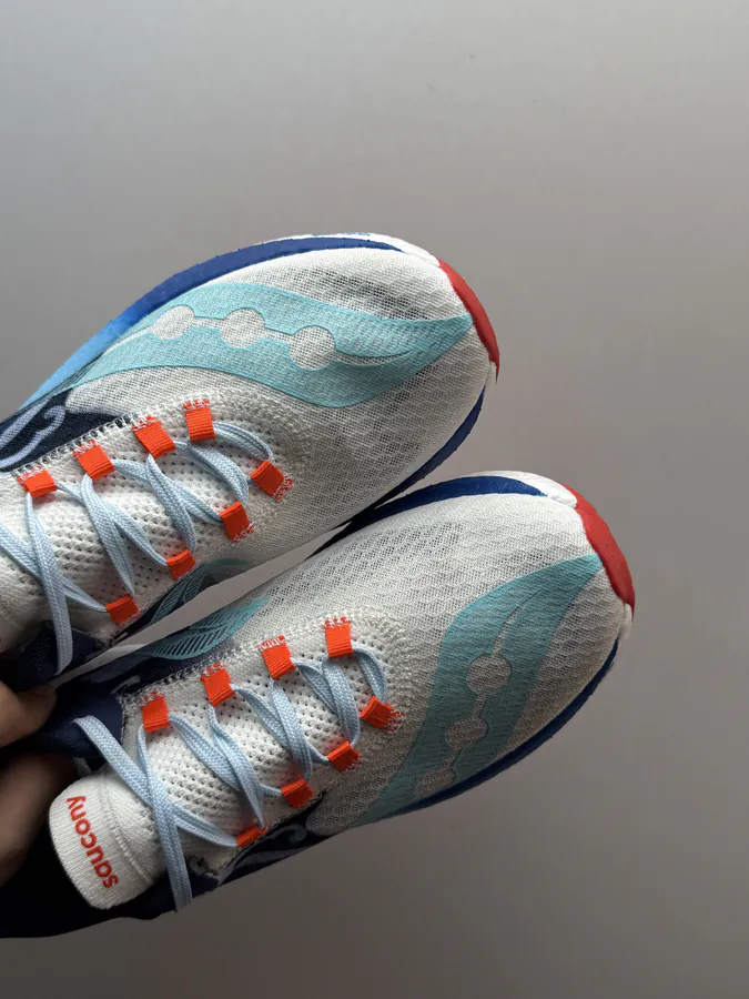 Saucony Endorphin Pro 4 Lightweight Running Shoes