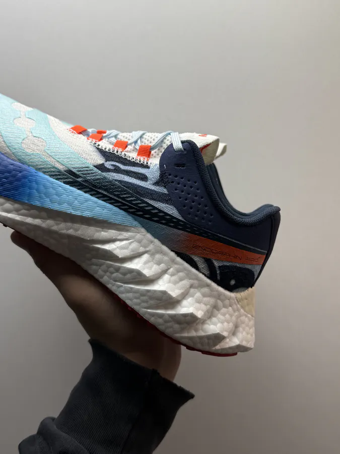 Saucony Endorphin Pro 4 Lightweight Running Shoes