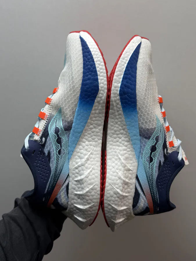 Saucony Endorphin Pro 4 Lightweight Running Shoes