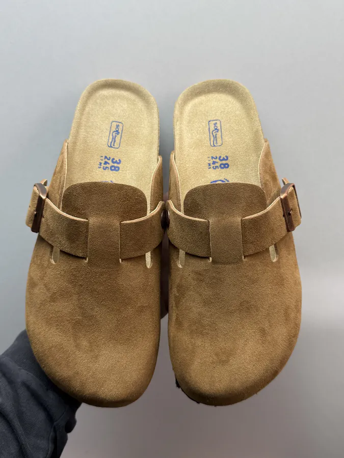 Birkenstock Bucket Bag in Brown