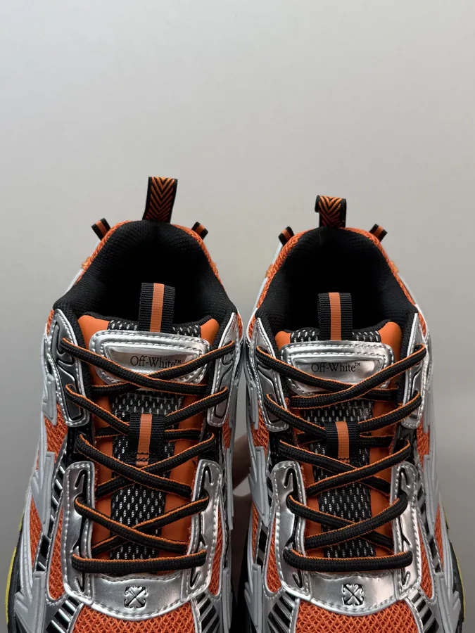 OFF WHITE Be Right Back Orange Sneaker