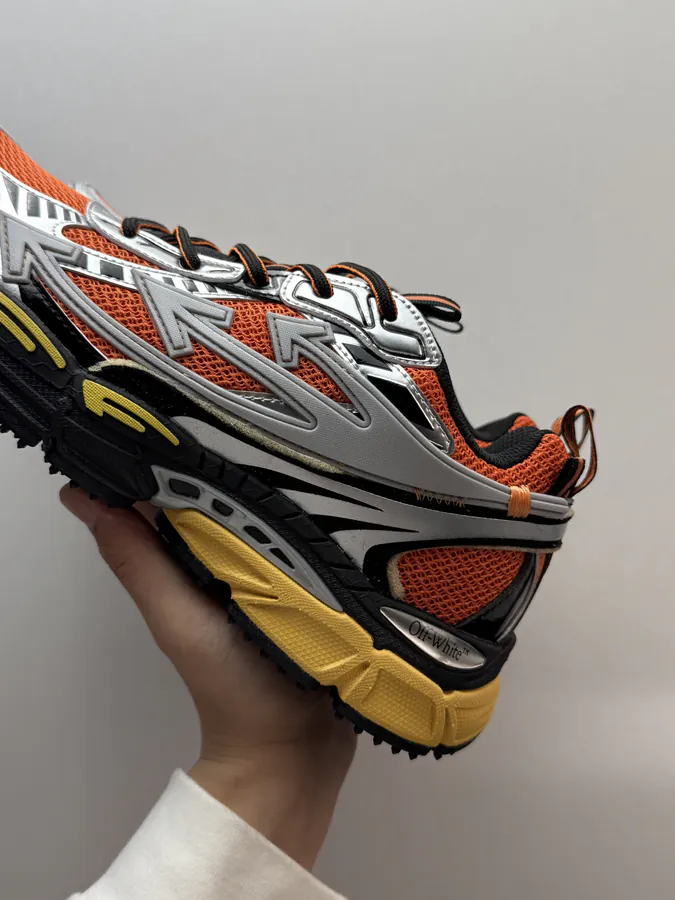 OFF WHITE Be Right Back Orange Sneaker