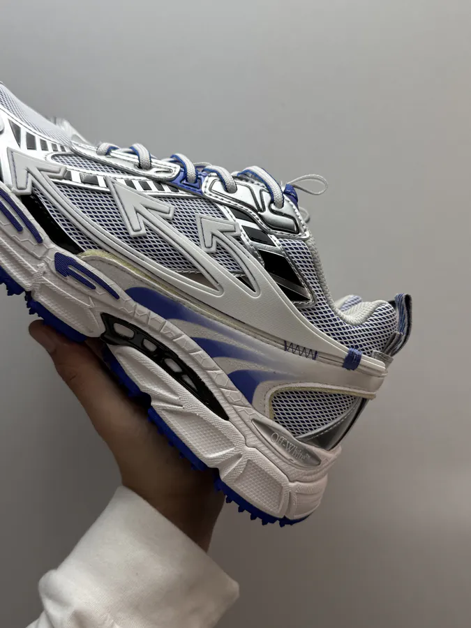 OFF WHITE Be Right Back Blue White Stripe Sneaker