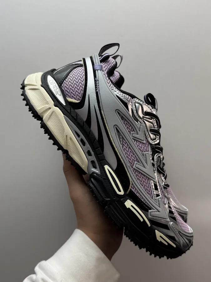 OFF WHITE Be Right Back Pink Sneaker