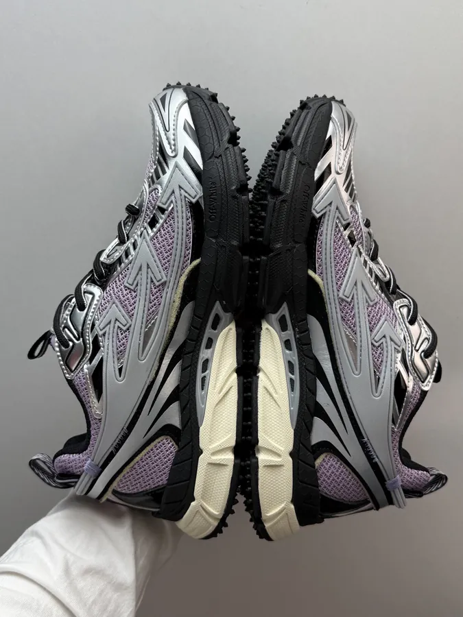 OFF WHITE Be Right Back Pink Sneaker