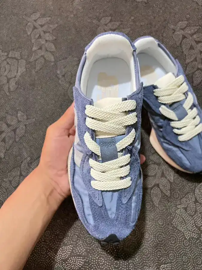 NB 327 Low Top Running Shoes in Gray Blue