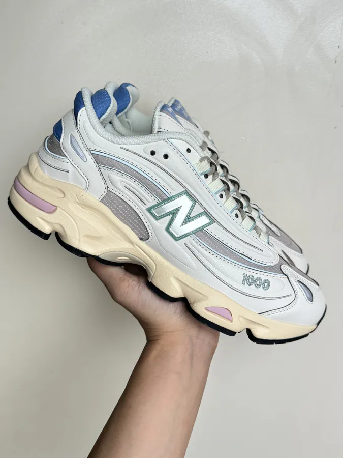 NB1000 White Blue Bucket Bag