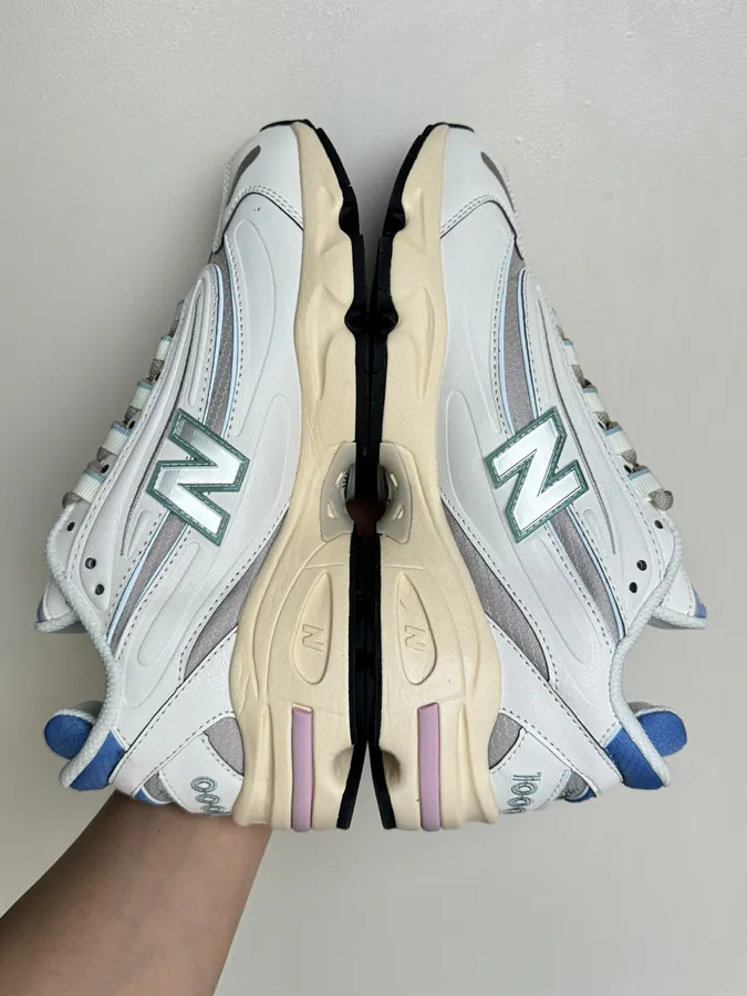 NB1000 White Blue Bucket Bag
