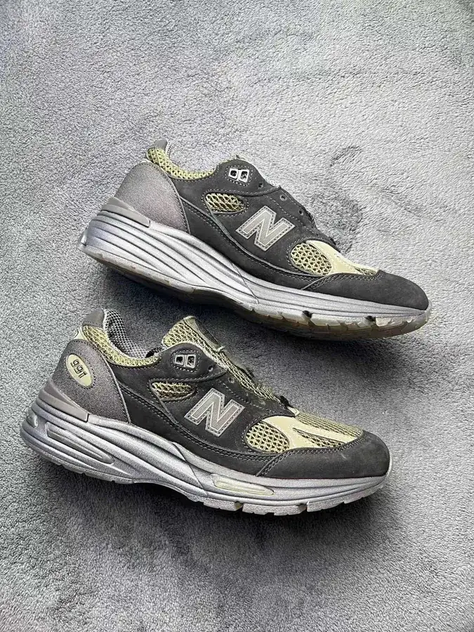 Shoes Visual Reference Sample
