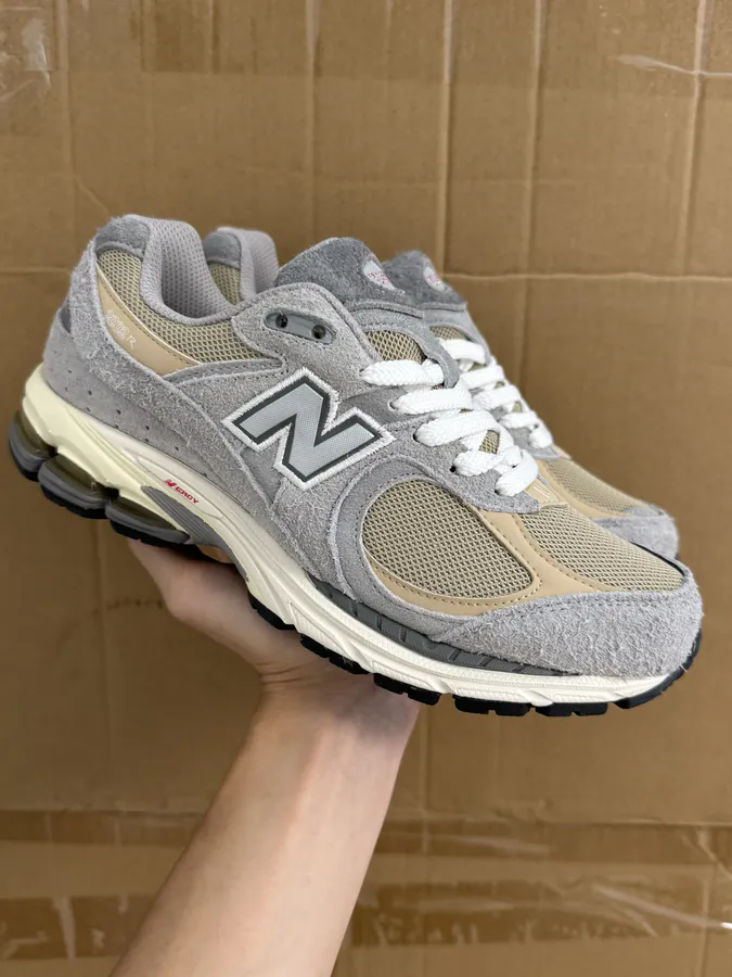 NB2002 R Grey and Scorpion Green Colorway