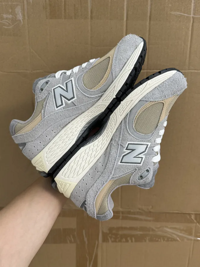 NB2002 R Grey and Scorpion Green Colorway