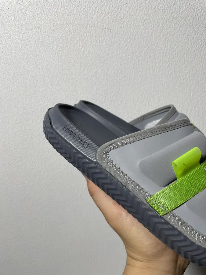 Air Jordan Super Play Sport Slippers in Gray Green