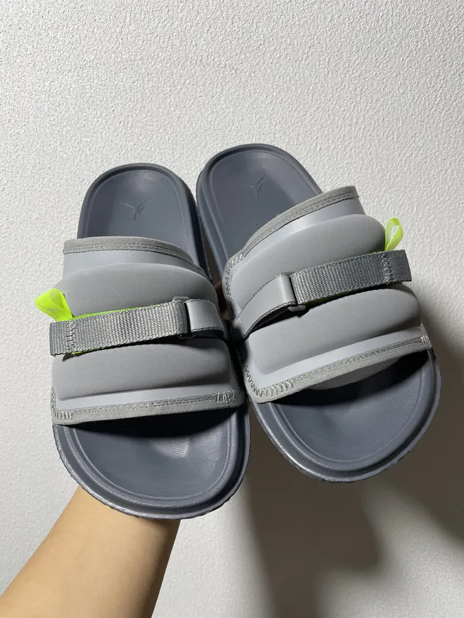 Air Jordan Super Play Sport Slippers in Gray Green