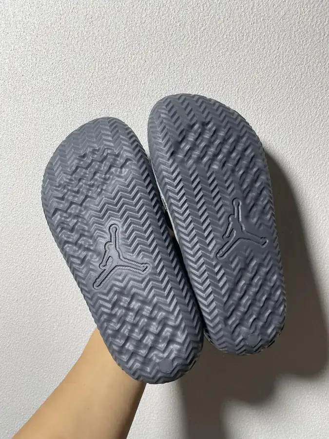Air Jordan Super Play Sport Slippers in Gray Green