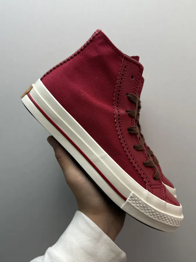 Converse Bucket Bag in Red
