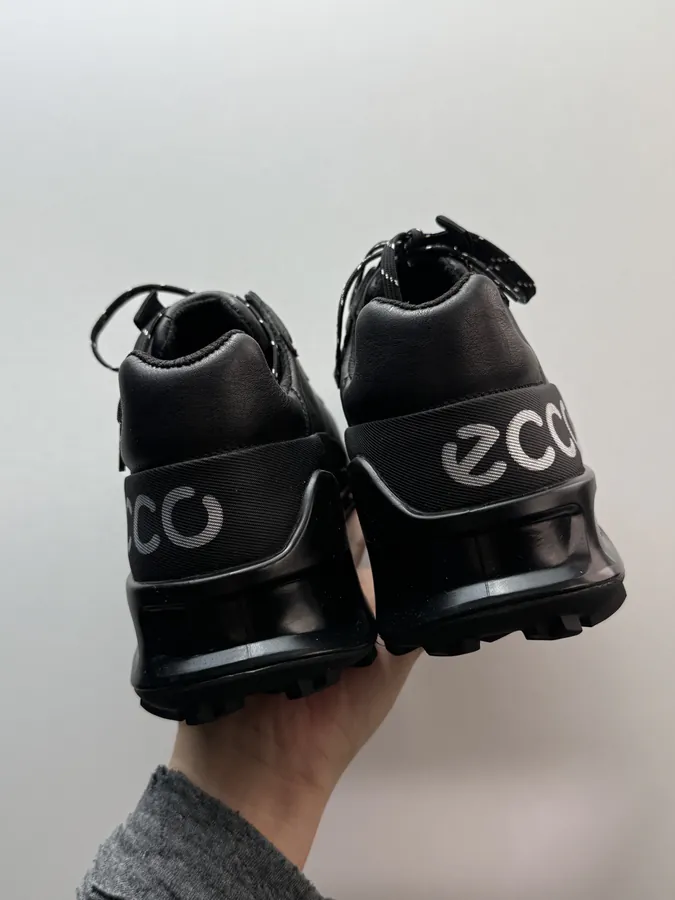Ecco Bucket Bag in Black