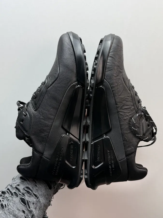 Ecco Bucket Bag in Black
