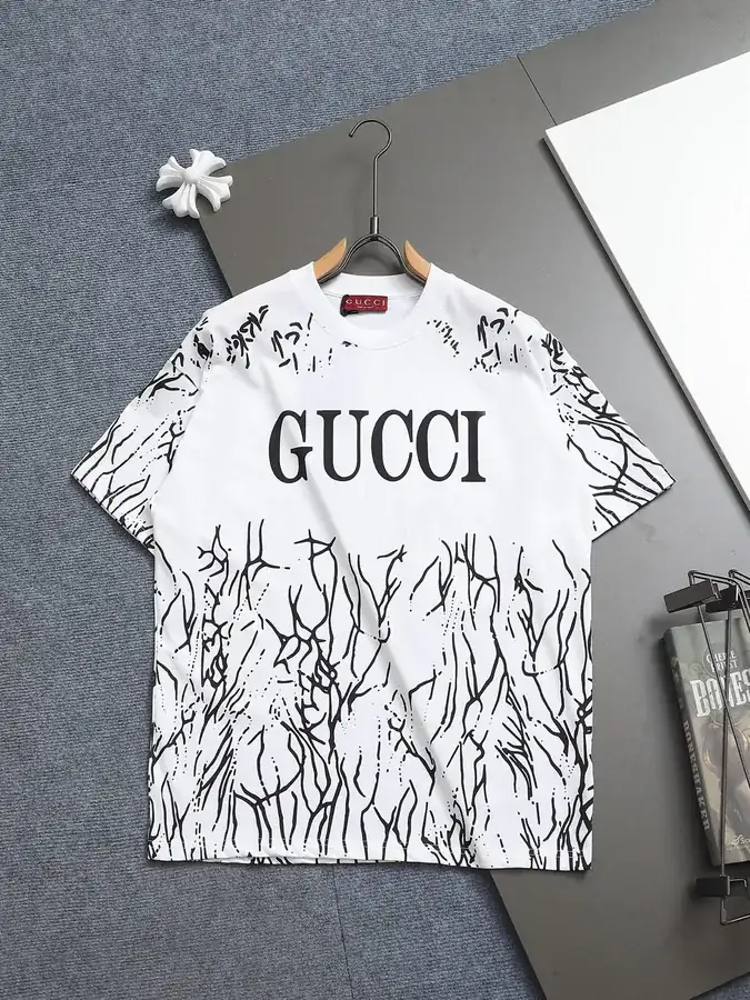GUC 25SS Spring Summer New Collection Round Neck Logo Print T Shirt