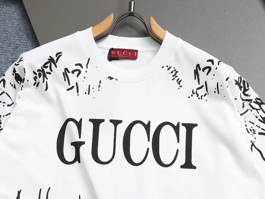 GUC 25SS Spring Summer New Collection Round Neck Logo Print T Shirt