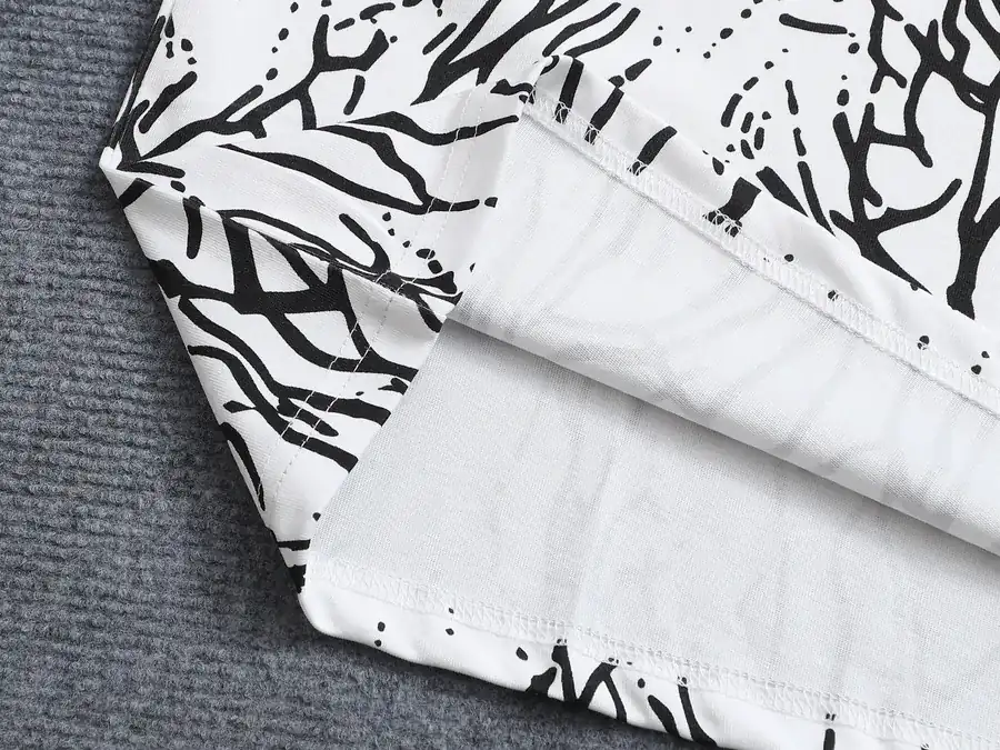 GUC 25SS Spring Summer New Collection Round Neck Logo Print T Shirt