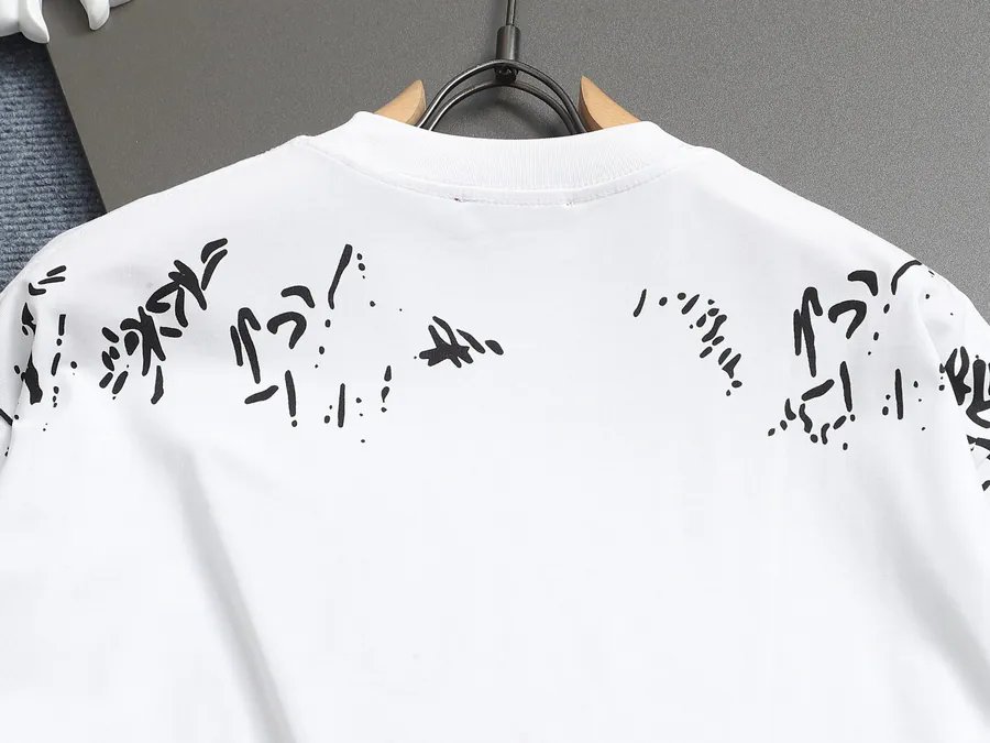 GUC 25SS Spring Summer New Collection Round Neck Logo Print T Shirt