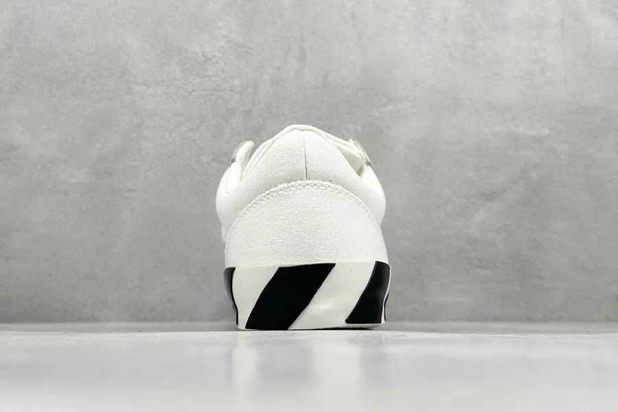 OFF WHITE GYM SHOES LOVERS Comfortable and Versatile Low Top Canvas Sneakers