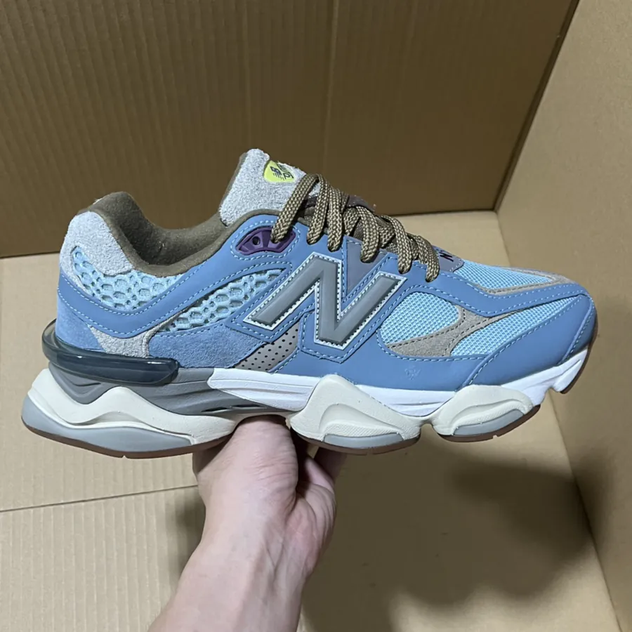 NB9060 Exclusive Original Sneaker